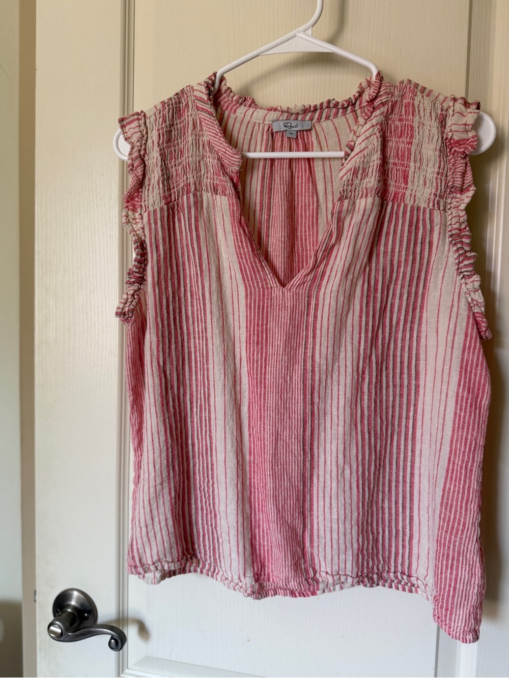 Rails Pink and Cream Striped Sleeveless V-Neck Top Size M